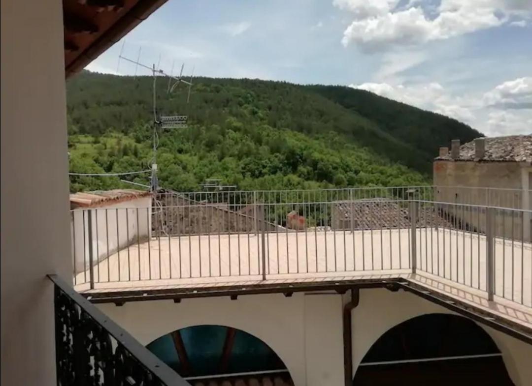 Piazzetta Del Forno Grazioso Bilocale Ad Assergi Buitenkant foto