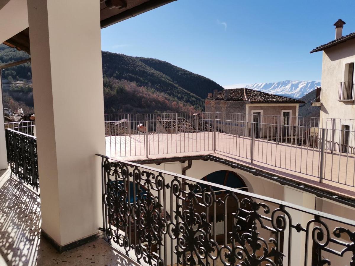 Piazzetta Del Forno Grazioso Bilocale Ad Assergi Buitenkant foto